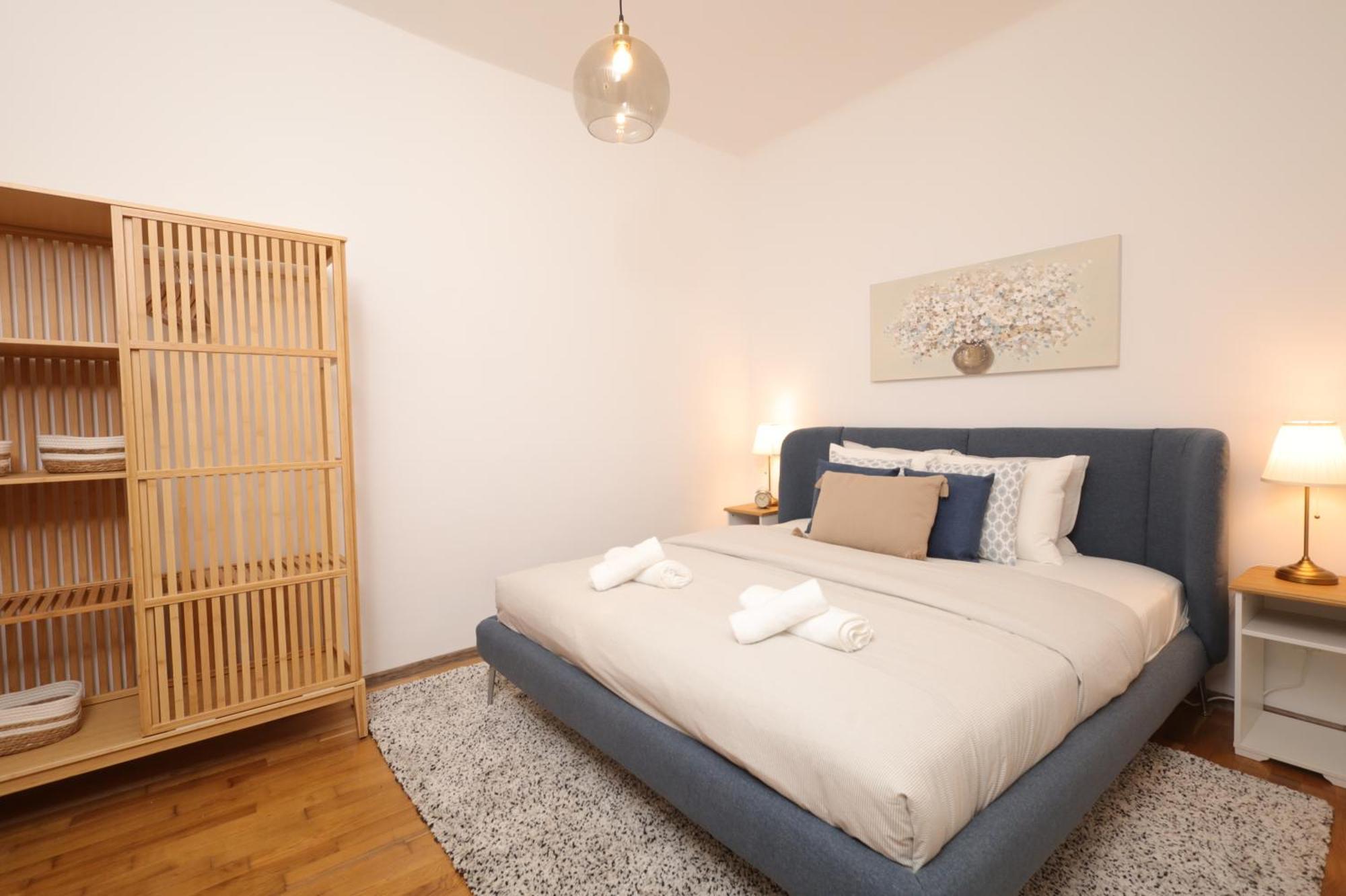 Ruby Holiday Home With Patio เวียนนา ภายนอก รูปภาพ
